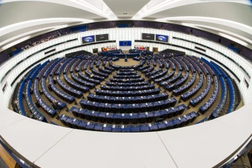 Enquête du parquet européen sur le Rassemblement national : irrégularités financières révélées