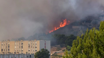 Incendie aux Pennes-Mirabeau : Un Sinistre Menaçant Proche de Marseille
