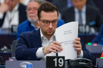 Jordan Bardella dénonce le harcèlement du Rassemblement national face aux enquêtes financières