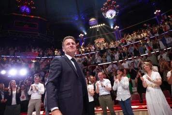 Emmanuel Macron : Un appel aux jeunes pour un avenir politique