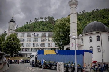 30e Anniversaire du Génocide de Srebrenica : Une Commemoration Émotive