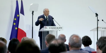Proposition controversée de François Bayrou : supprimer deux jours fériés pour relancer l'économie