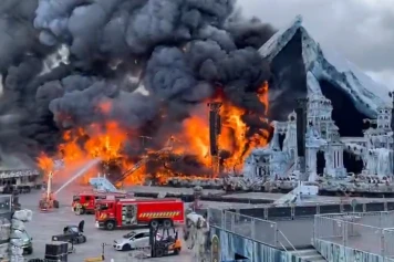 Incendie à Tomorrowland 2025 : Destruction de la scène principale mais le festival maintenu