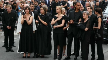Hommage à Thierry Ardisson : Obsèques émouvantes à l'église Saint-Roch
