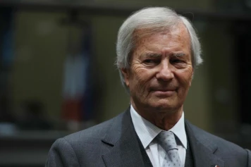 Vivendi face à l’AMF et la Commission européenne : tensions et enjeux autour de Bolloré et Lagardère