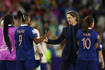 Euro 2025 : l’Équipe de France féminine éliminée en quarts, une désillusion selon Philippe Diallo