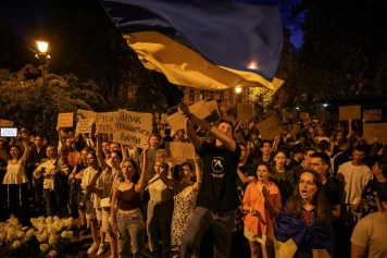 Manifestation à Kiev : Des milliers d'opposants se lèvent contre la loi anti-corruption