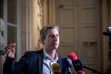 Corruption et Politique : Critiques au Président de la République après le Renvoi de Rachida Dati en Procès