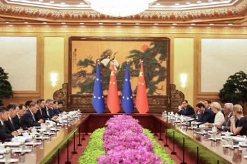 Sommet UE-Chine 2025 : Frustrations et Défis dans les Relations Commerciales