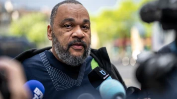Interruption d'un Spectacle de Dieudonné à Lestrem : Les Forces de l'Ordre en Action