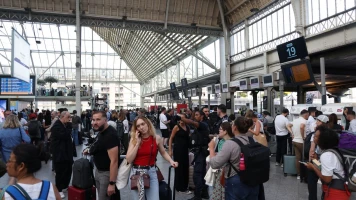 Retards Massifs à la Gare de Lyon : Impact d'un Orage en Bourgogne