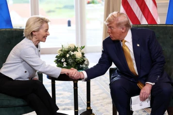 Accord historique entre Trump et von der Leyen sur les droits de douane à Turnberry