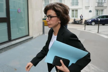 Rachida Dati candidate aux législatives partielles de Paris face à Michel Barnier