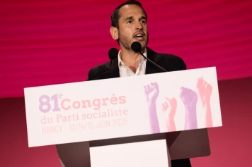 Tensions Croissantes entre le PS et LFI : Vers une Dissolution de l'Assemblée Nationale ?
