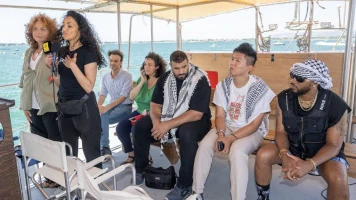 Chris Smalls agressé lors d'une manifestation contre la Flottille de la Liberté