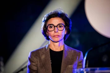 Tensions Internes chez Les Républicains : Conflit entre Ministres et Ex-Premier Ministre à Paris
