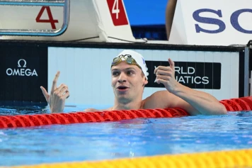 Léon Marchand : Nouveau Record du Monde au Championnat du Monde de Singapour