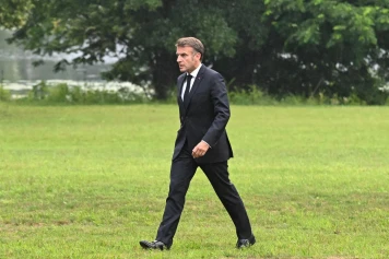 Macron déçu par l'accord UE-États-Unis : Vers des négociations pour des exemptions