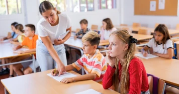 Nombre d'enfants par enseignant : comment la France est devenue le mauvais élève européen