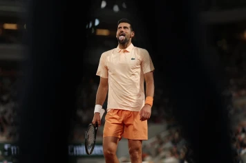 Roland-Garros : Novak Djokovic s’extirpe du piège Mpetshi Perricard
