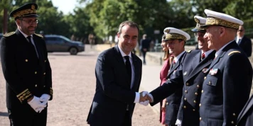 Sous pression, le gouvernement renonce à renforcer les pouvoirs des préfets