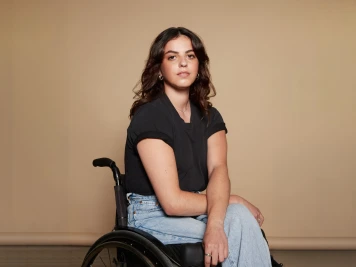 Chiara Kahn, une journaliste engagée contre l’exclusion des personnes handicapées