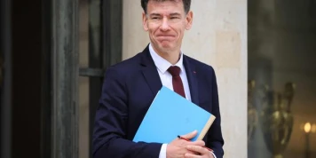 Aromathérapie, acupuncture et autres médecines alternatives à l’université : le gouvernement lance une mission de régulation des formations
