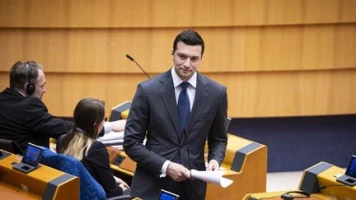 Quatre questions sur la nouvelle affaire qui éclabousse le RN au Parlement européen, autour de soupçons de détournement de fonds par un groupe de partis d'extrême droite