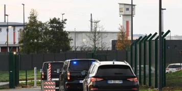 Prison de Condé-sur-Sarthe : un juge des référés ordonne à Gérald Darmanin de mettre fin aux violences et humiliations sur les détenus