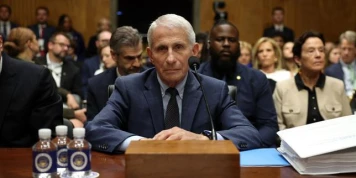 Une commission du Sénat américain recommande des poursuites contre Anthony Fauci, l’ex-conseiller Covid-19 de la Maison Blanche
