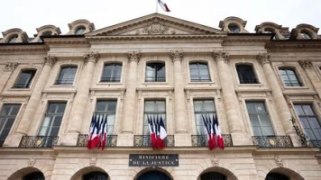 Mort de Lyhanna : le rassemblement prévu lundi soir à Paris devant le ministère de la Justice déplacé place Louis-Lépine