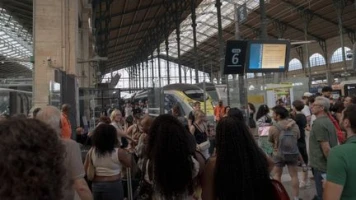 Alerte canicule : un train sur dix supprimé lundi en Ile-de-France de manière préventive