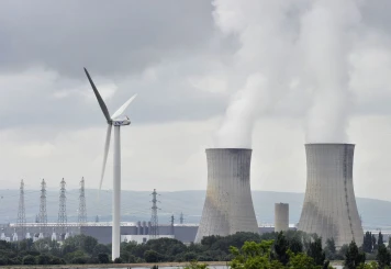 « Sur le coût du nucléaire et des renouvelables, la France applique un deux poids deux mesures »