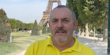 L’opposant russe Boris Nadejdine, condamné en Russie, annonce avoir rejoint la France