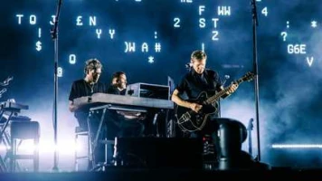 Massive Attack décrit une "expérience surréaliste" après avoir été banni de Singapour pour avoir brandi un drapeau palestinien