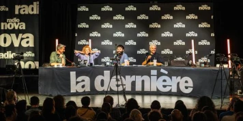 Engagée dans la bataille culturelle face à l’extrême droite, Radio Nova et son humour acide font recette et polémique