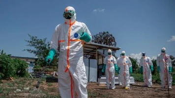 Médecin humanitaire contaminé, cinq possibles cas contacts… Ce que l'on sait du premier cas d'Ebola détecté en France