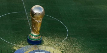 La Coupe du monde de la FIFA plus que celle du football