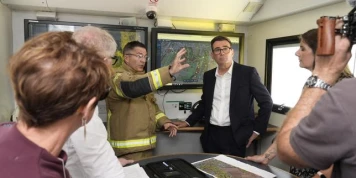 Royaume-Uni : face à des incendies inédits et une sécheresse historique, le premier ministre appelle à « faire face au changement climatique »