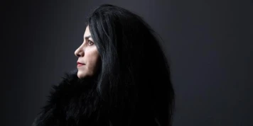 Mort de Marjane Satrapi : Emmanuel Macron salue « une immense artiste qui avait transformé une enfance iranienne en fable universelle »