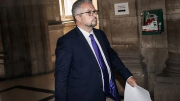 Au procès en appel de Nicolas Sarkozy, l'avocat de Claude Guéant fustige "la volte-face stratégique" et "la cruauté" de l'ex-président de la République