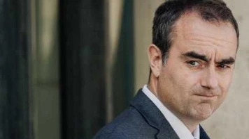 "Faites-nous un plan Marshall" : après les incendies en Gironde, Sébastien Lecornu attendu sur place pour lancer la  reconstruction et répondre aux critiques
