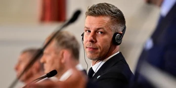En Hongrie, Péter Magyar lance une procédure contestée pour destituer le président