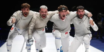 Les sabreurs français sacrés champions du monde par équipes, épilogue heureux de Mondiaux décevants pour les Bleus