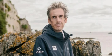Le navigateur Charlie Dalin, vainqueur du Vendée Globe en 2025, est mort à l’âge de 42 ans