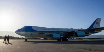 Les Etats-Unis disent adieu à un Air Force One, un Boeing qatari pour le remplacer