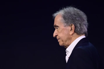 «Très sensible» aux marques de soutien après sa réponse au «Monde», Bernard Arnault débarque sur X