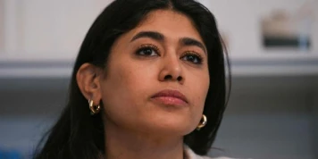 Le procès de Rima Hassan pour apologie du terrorisme renvoyé en octobre