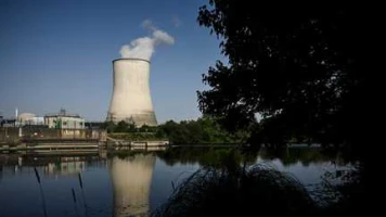 Trois réacteurs à l'arrêt, quatre autres au ralenti... Comment la sécheresse et la canicule mettent les centrales nucléaires françaises sous pression
