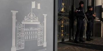 La France fait fermer des « stations de police » clandestines chinoises sur son territoire
